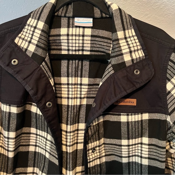 Columbia Flannel Jacket - Picture 3 of 6